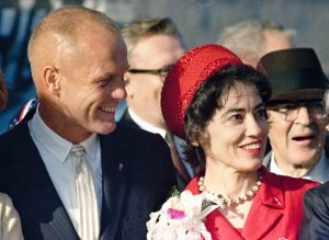 merlin_172644219_d87dcd60-e605-492a-8047-08eaa0ead130-jumbo